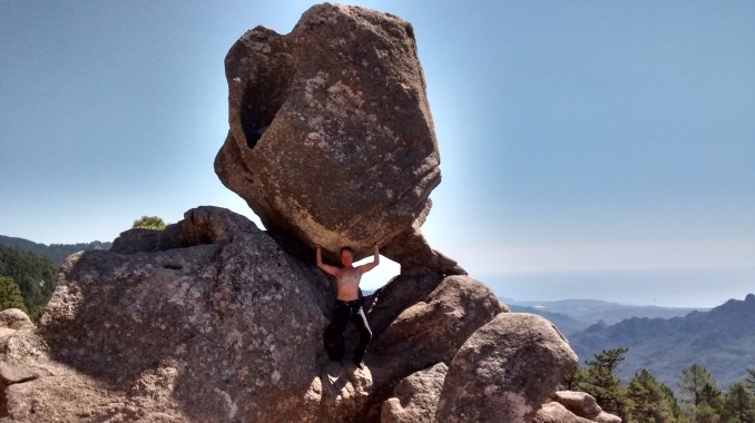 Sundeco Saint cassien Terasse_Mur_Muret_Sculpture_Sculpteur Decoration Chaux Pierre Renovation Interieur Exterieur Personalise piscine Jardin Rocher Dalle Statue Dallage Voiron