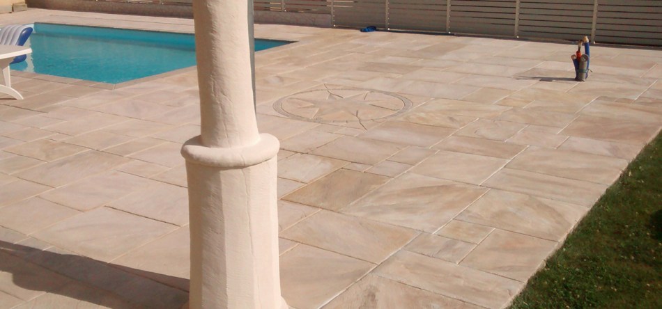 Sundeco Saint cassien Terasse Mur Muret Sculpture Sculpteur Decoration Chaux Pierre Renovation Interieur Exterieur Personalise piscine Jardin Rocher Dalle Statue Dallage Voiron Imitation pierre de taille